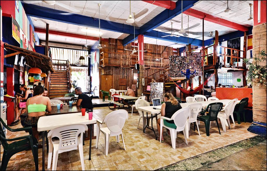 Hostel Playa Playa del Carmen Bagian luar foto