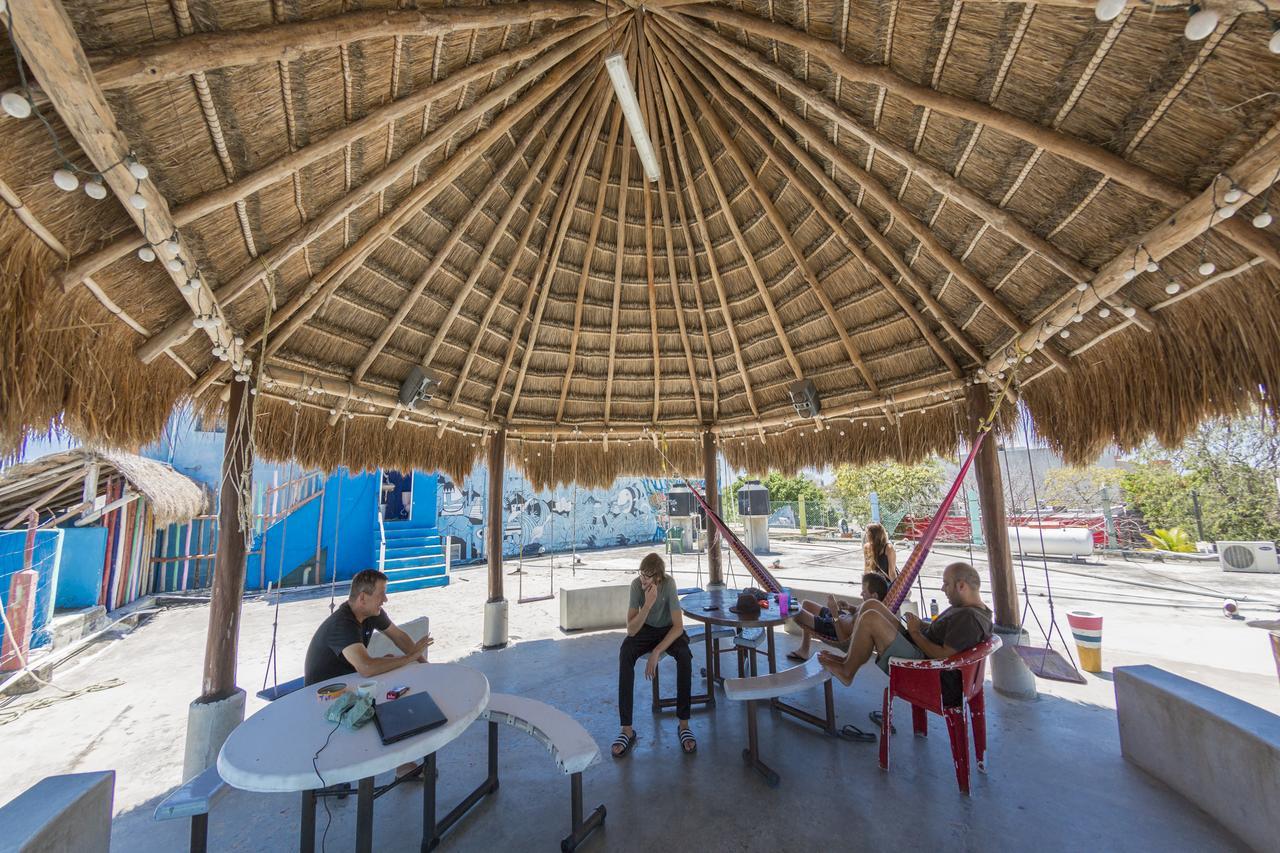 Hostel Playa Playa del Carmen Bagian luar foto