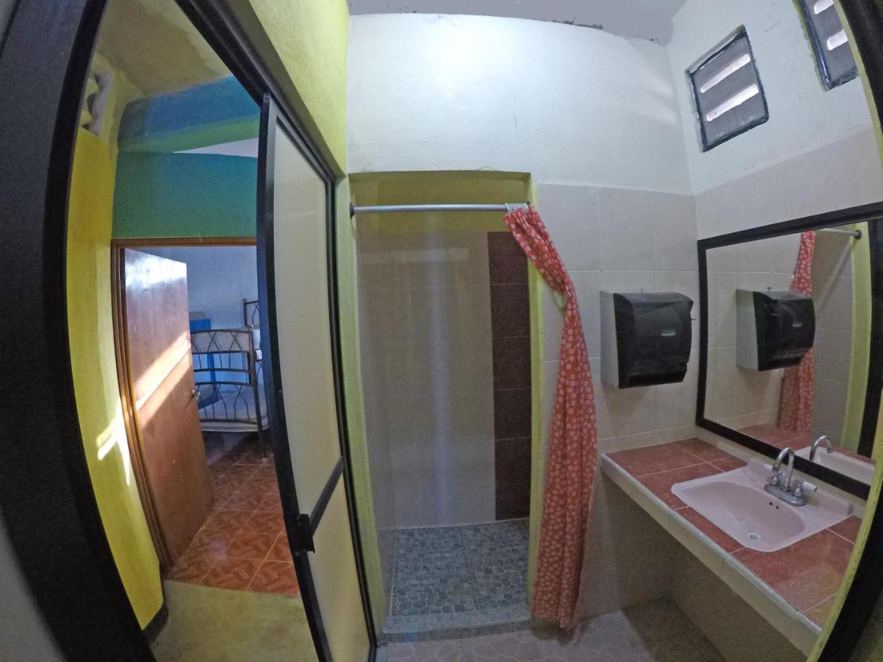 Hostel Playa Playa del Carmen Bagian luar foto